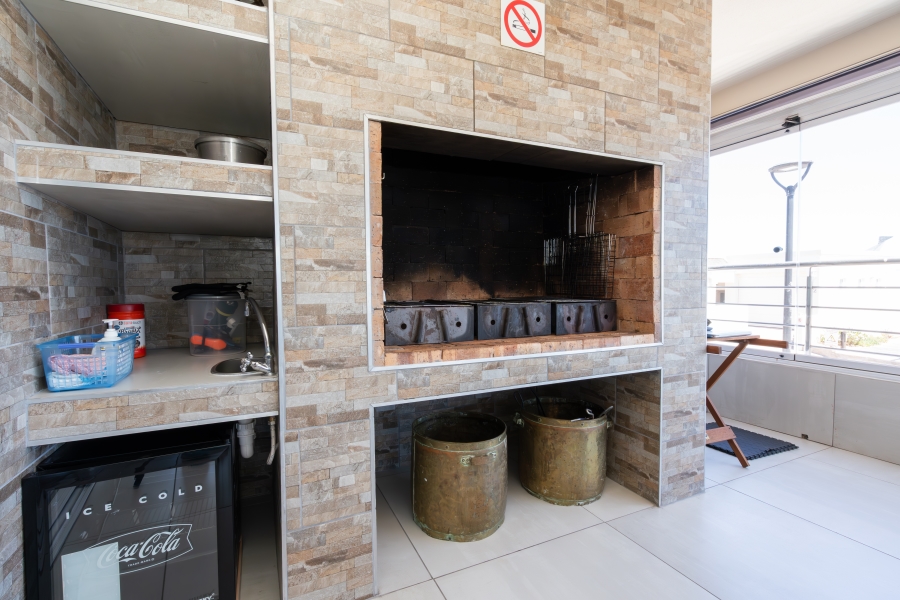 5 Bedroom Property for Sale in Waterfront Western Cape